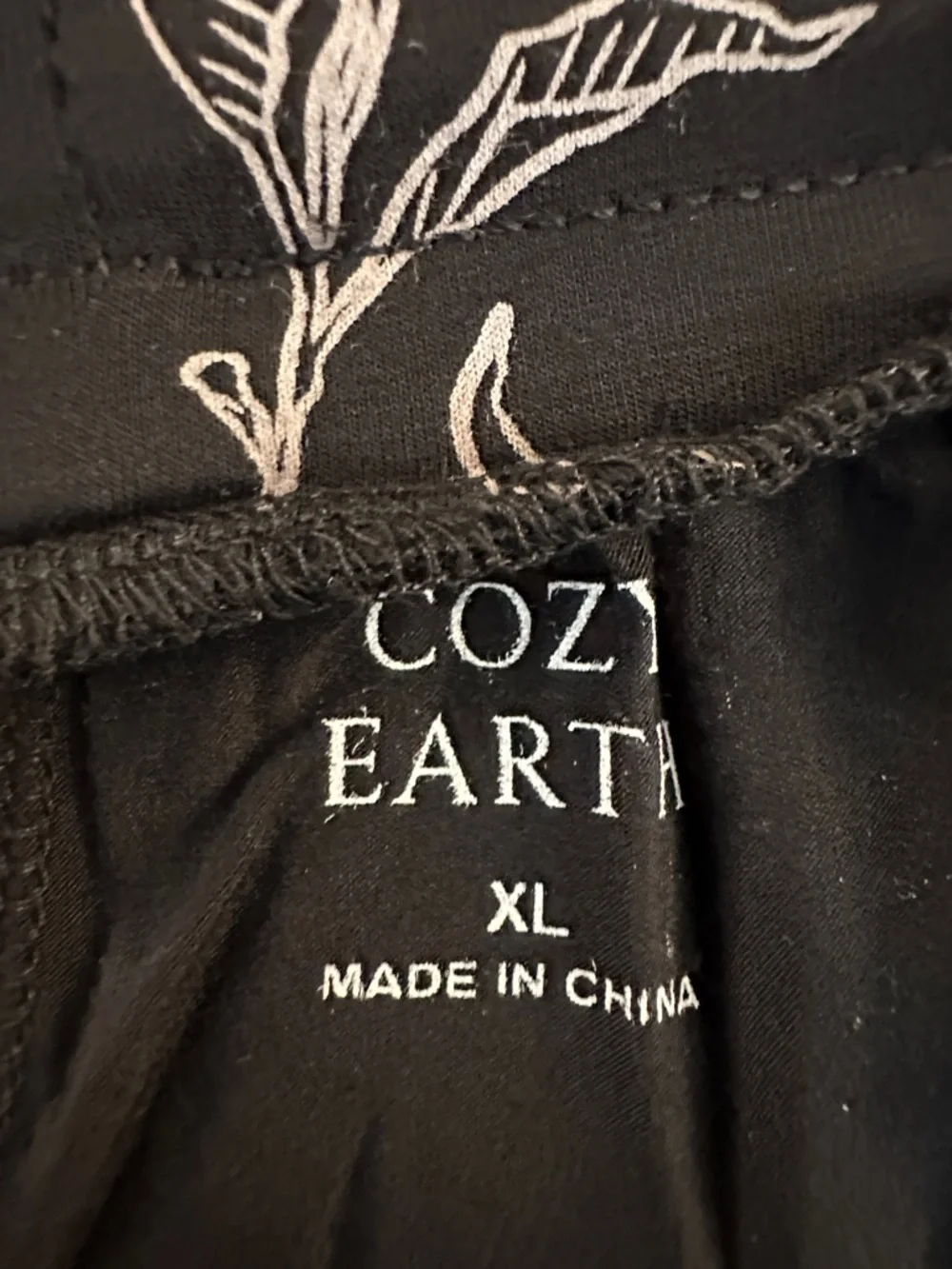 Cozy Earth Bamboo Stretch Knit Classic Pajama Shorts Black‎ Botanical New!